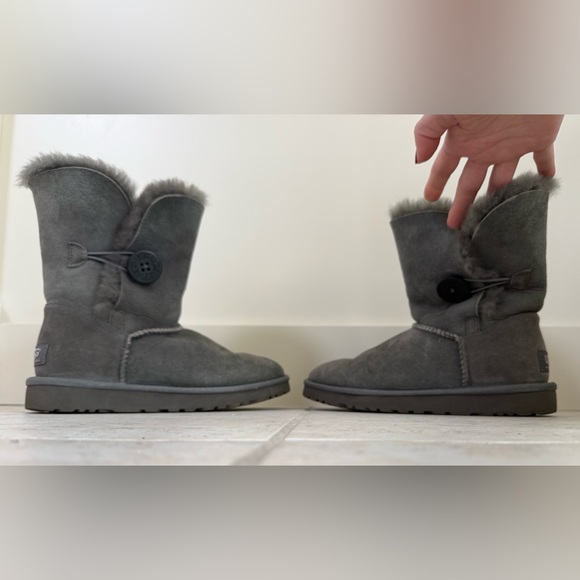 UGG Women's Bailey Button Boots - Picture 6 of 10